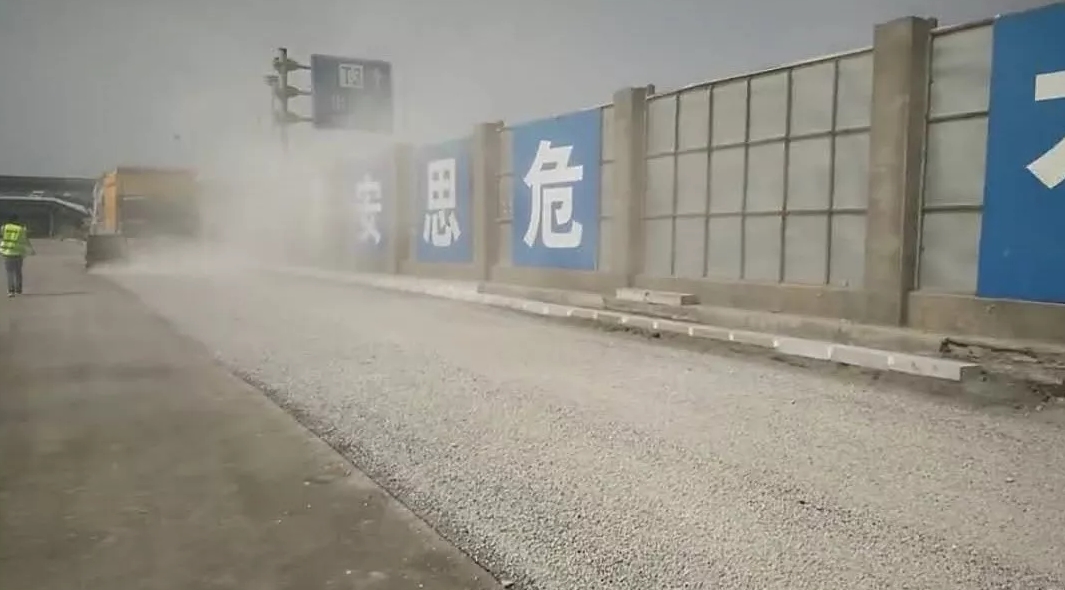 拉斯维加斯9888同步车助力西安机场、北京城郊路面建设